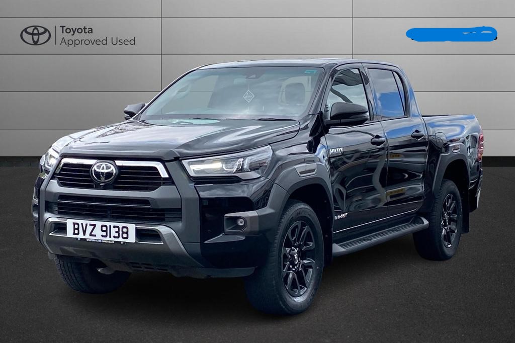 TOYOTA Hilux